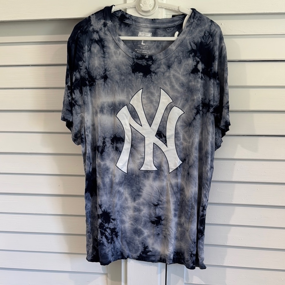Tie-Dye Short Sleeve Tee with White Logo